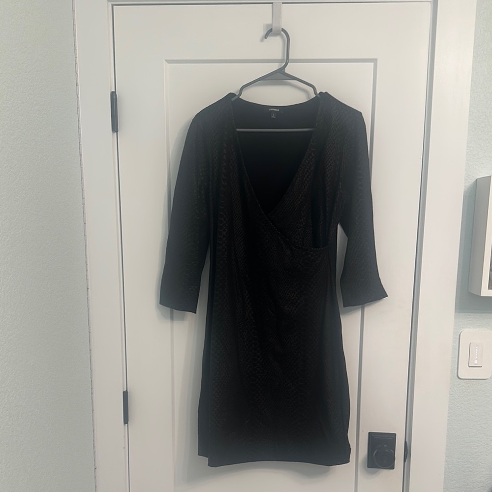 Express Black Bodycon Dress V-Neck 3/4 Sleeve